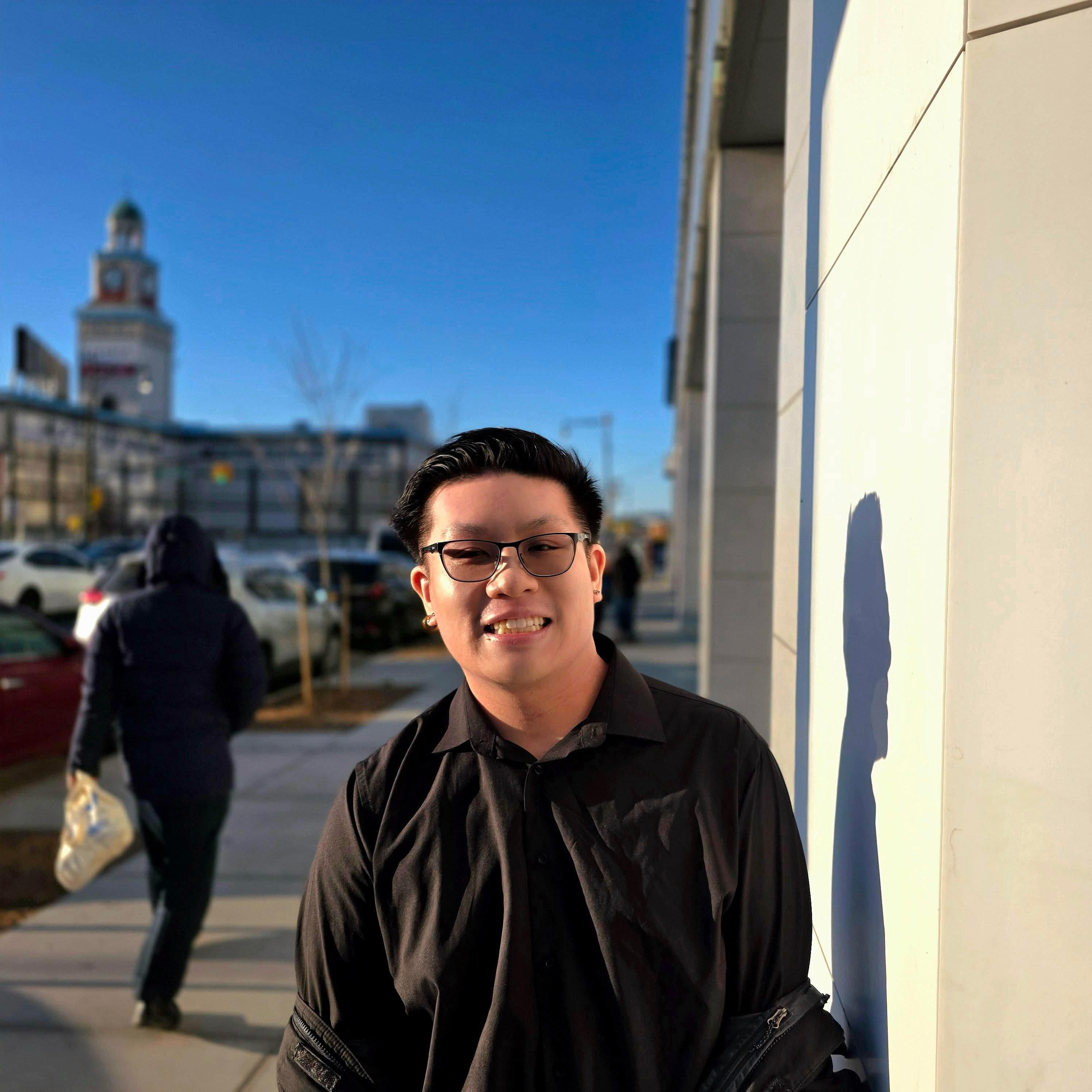 Matthew Louie IRL - KLS Collective Therapy Group Matthew Louie, queer chinese-american therapist